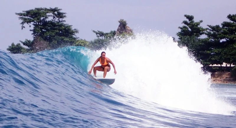 Mengoptimalkan Pengalaman Berselancar di Pantai Ciantir