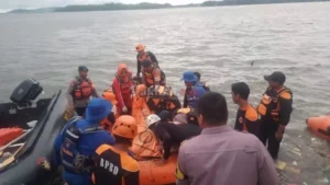 Nelayan Garut Ditemukan Meninggal Dunia di Perairan Selatan Setelah Kecelakaan Kapal