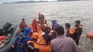 Nelayan Garut Ditemukan Meninggal Dunia di Perairan Selatan Setelah Kecelakaan Kapal