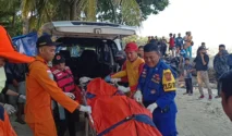 Operasi SAR di Pantai Papuma Gagal Temukan Wisatawan Cianjur Akibat Ombak Ekstrem