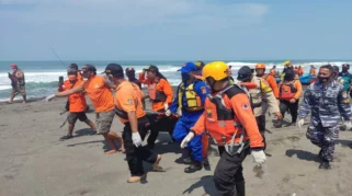 Operasi SAR Wisatawan Terseret Ombak di Pantai Papuma Resmi Dihentikan Setelah Lima Hari Pencarian