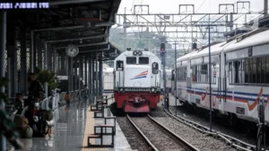 Operasional Kereta Daop 9 Jember Normal Pascainsiden Tabrakan di Bekasi Timur