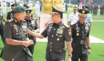 Panglima TNI Sambut Kunjungan Panglima Angkatan Tentara Malaysia di Upacara Penghormatan Prajurit Gugur