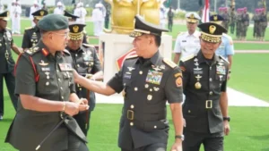 Panglima TNI Sambut Kunjungan Panglima Angkatan Tentara Malaysia di Upacara Penghormatan Prajurit Gugur