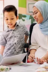 PASTI KREASI: Parenting Asyik Tanpa Biaya Memperkuat Keluarga di TK IBUNDA Ranugedang Probolinggo