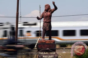 Patung Marsinah Teronggok di Lahan Kosong, Relokasi ke Makam Belum Terlaksana