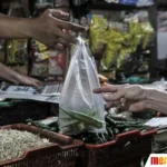 Pedagang Daging di Jakarta Tambah Biaya Kresek Rp500 Akibat Kenaikan Harga Plastik