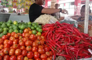 Pedagang Pasar Tradisional Keluhkan Harga Plastik Naik Tiga Kali Lipat