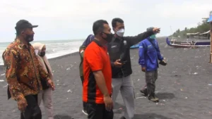Pemerintah Lumajang Tekan Resiko Potensi Tsunami dengan Sosialisasi dan Simulasi Evakuasi