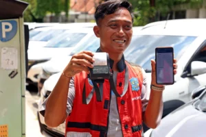 Pemkot Surabaya Bekukan Izin 600 Jukir yang Tidak Ikuti Parkir Digital