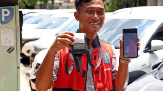 Pemkot Surabaya Bekukan Izin 600 Jukir yang Tidak Ikuti Parkir Digital
