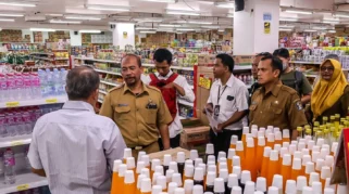 Pemkot Surabaya Jaga Ketersediaan Bahan Pokok dan Kendali Harga di April 2026