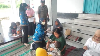 Pengasuh Assunniyyah Kencong Jelaskan Cara agar Anak Jadi Pembawa Kebahagiaan