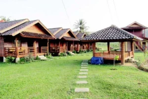 Penginapan dan homestay terdekat Pantai Karang Bokor