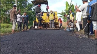 Pengusaha Tebu Sepakat Iuran Perbaikan Jalan di Tlogosari, Bondowoso