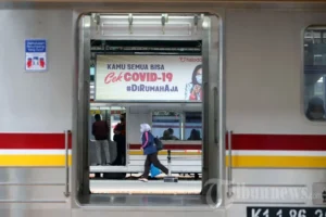 Penurunan Penumpang KRL hingga 27% pada Hari Jumat Akibat WFH ASN