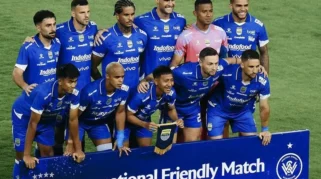 Persib Bandung Dapat Denda Besar AFC, Sementara Frans Putros Siap Bawa Klub ke Piala Dunia 2026