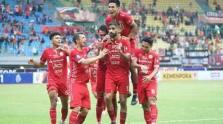 Persija Tumbang 2-3 dari Bhayangkara, Debut Cyrus Margono Gagal Menyelamatkan Titik Tiga
