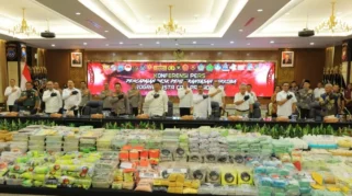 Polisi dan KPK Ungkap Barang Bukti dalam Kasus Pemerasan Ahmad Sahroni Senilai Rp 300 Juta