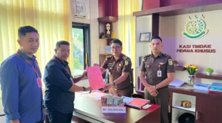 Polisi dan KPK Ungkap Barang Bukti Rp300 Juta dalam Kasus Pemerasan Ahmad Sahroni