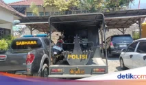 Polisi Jakarta Barat Koordinasi dengan POM TNI Selidiki Kecelakaan Truk Vs Motor di Kalideres