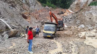 Polisi Olah TKP Kecelakaan Kerja di Jagakarsa, Empat Pekerja Tewas Saat Kuras Bak Penampungan Air