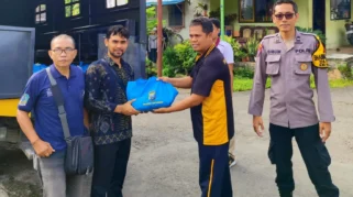 Polsek Genteng Distribusikan Paket Sembako untuk Warga Tidak Mampu di Banyuwangi