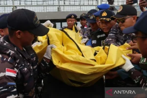 Potongan Tulang dan Tengkorak Manusia Ditemukan Lagi Saat Pengangkatan Bangkai KMP Tunu Pratama Jaya