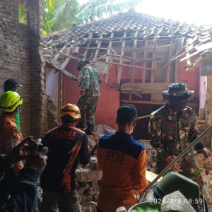 Prabowo Perintahkan Evakuasi Cepat Warga Terdampak Gempa di Bitung hingga Batang Dua