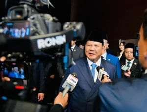 Prabowo Targetkan Indonesia Bebas Impor BBM dalam 2-3 Tahun melalui 100 GW PLTS