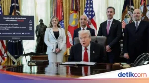 Presiden AS Tiba-Tiba Jatuh Pingsan, Muntah-muntah di Depan Tamu: Insiden George H.W. Bush di Gedung Putih