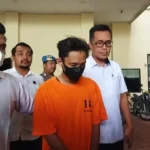 Pria di Jakarta Timur Bacok Kakak Setelah Ditegur Karena Mengintip Ipar Mandi