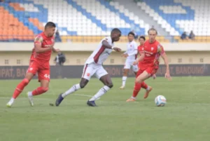 PSM Makassar dan Persis Solo Berbagi Poin di Gelora BJ Habibie, 1-1