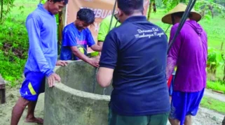 PT POMI Bangun Sumur Bor Atasi Kekeringan Warga di Selobanteng, Situbondo