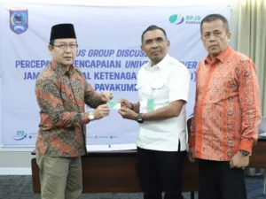 PUDAM Banyuwangi Tanggung Iuran BPJS Kesehatan untuk 250 Pekerja Rentan Lewat Program CSR