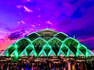 Puluhan Ribu Muslimat NU Jawa Barat Hijaukan Setiap Sudut Masjid Raya Al-Jabbar