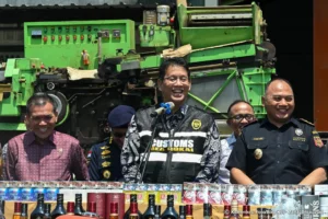 Purbaya Targetkan Penyelesaian Cukai Rokok Lokal pada Mei 2024