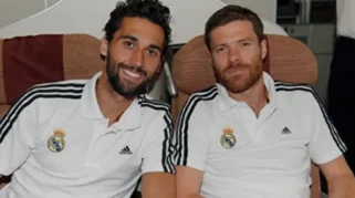 Real Madrid Tumbang 1-2 dari Bayern, Arbeloa Ikuti Jejak Xabi Alonso dan Leg Kedua Menjadi Titik Balik