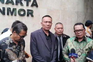 Rekam Jejak Rismon Sianipar, Orang Siantar yang Kini Bela Jokowi, Gelar Dr.Eng dan M.Eng