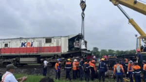 Rekaman CCTV Ungkap Detik-Detik Kecelakaan Truk Tangki di Cirebon, Korban Terlindas dan Terjepit