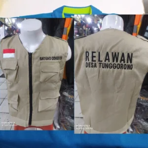 Relawan Jalur Gumitir Diberi Rompi dan Senter untuk Bantu Tugas Kepolisian