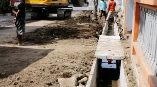 Respons Cepat URC Drainase Nganjuk Bersihkan Saluran Tersumbat di Desa Mungkung