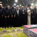 Ribuan Warga Iran Berkumpul untuk Mengenang 40 Hari Khamenei
