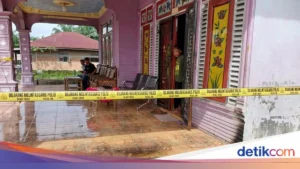 Rumah Kades Hoho Alkaf Dibom Molotov, Mobil Misterius Mengintai Malam Hari