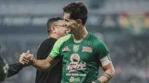 Rumor Perpisahan Kapten Bruno Moreira dan Persiapan Persebaya Menjelang Laga Persija