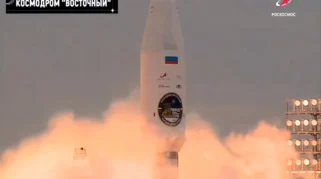 Rusia Kaji Pembangunan Pembangkit Nuklir di Bulan, Persaingan Sumber Daya Luar Angkasa Dimulai