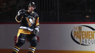 Sidney Crosby Pimpin Penguins ke Game 6 Lawan Flyers dalam Usaha Comeback Playoff 2026
