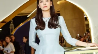 Song Hye Kyo Tampil Anggun di Acara Peluncuran Perhiasan Chaumet di Prancis