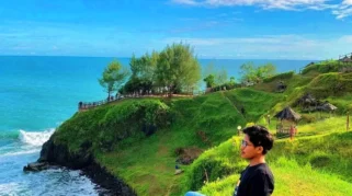 Spot Foto Instagram Pantai G‑Land: Lokasi Utama yang Wajib Dikunjungi