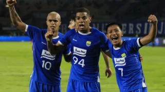 Tak Gentar Hadapi Persib Bandung, Damion Lowe: Kami Siap Ambil Tiga Poin